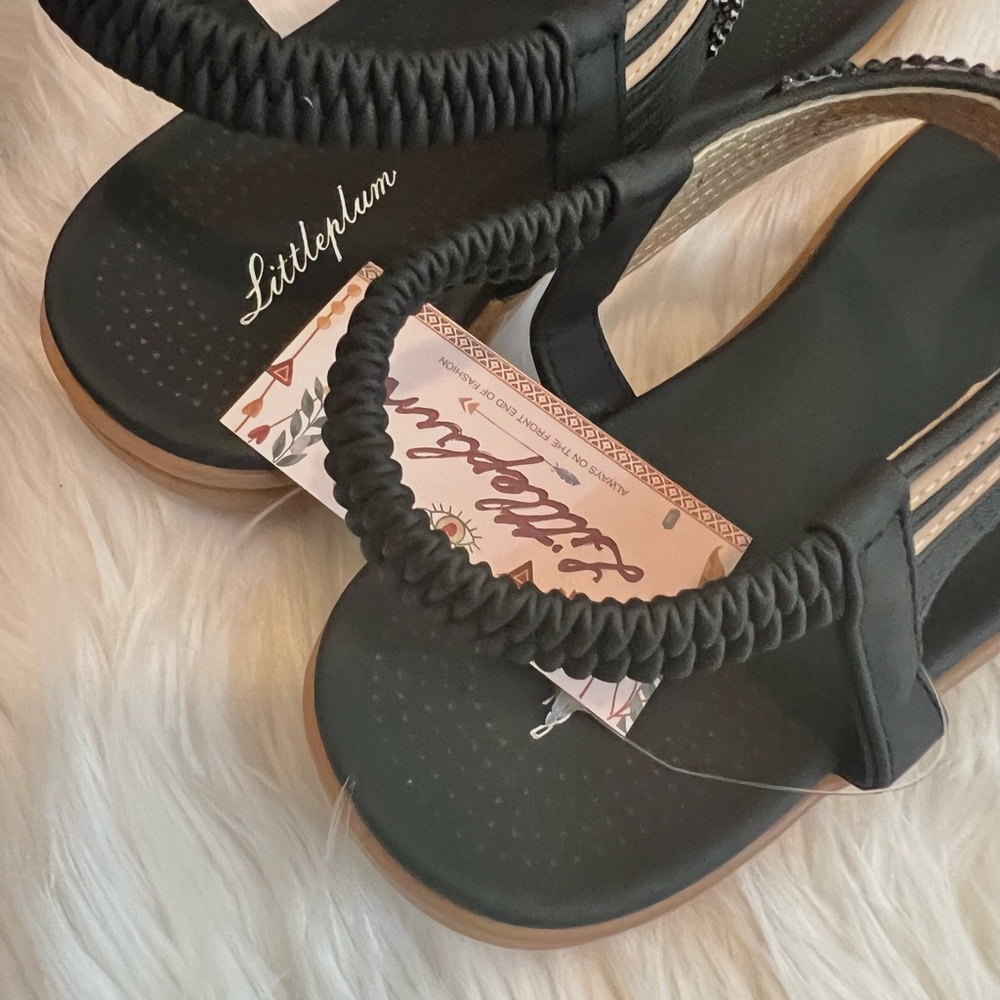 Black Sandals New size 8.5 - Picture 5 of 12